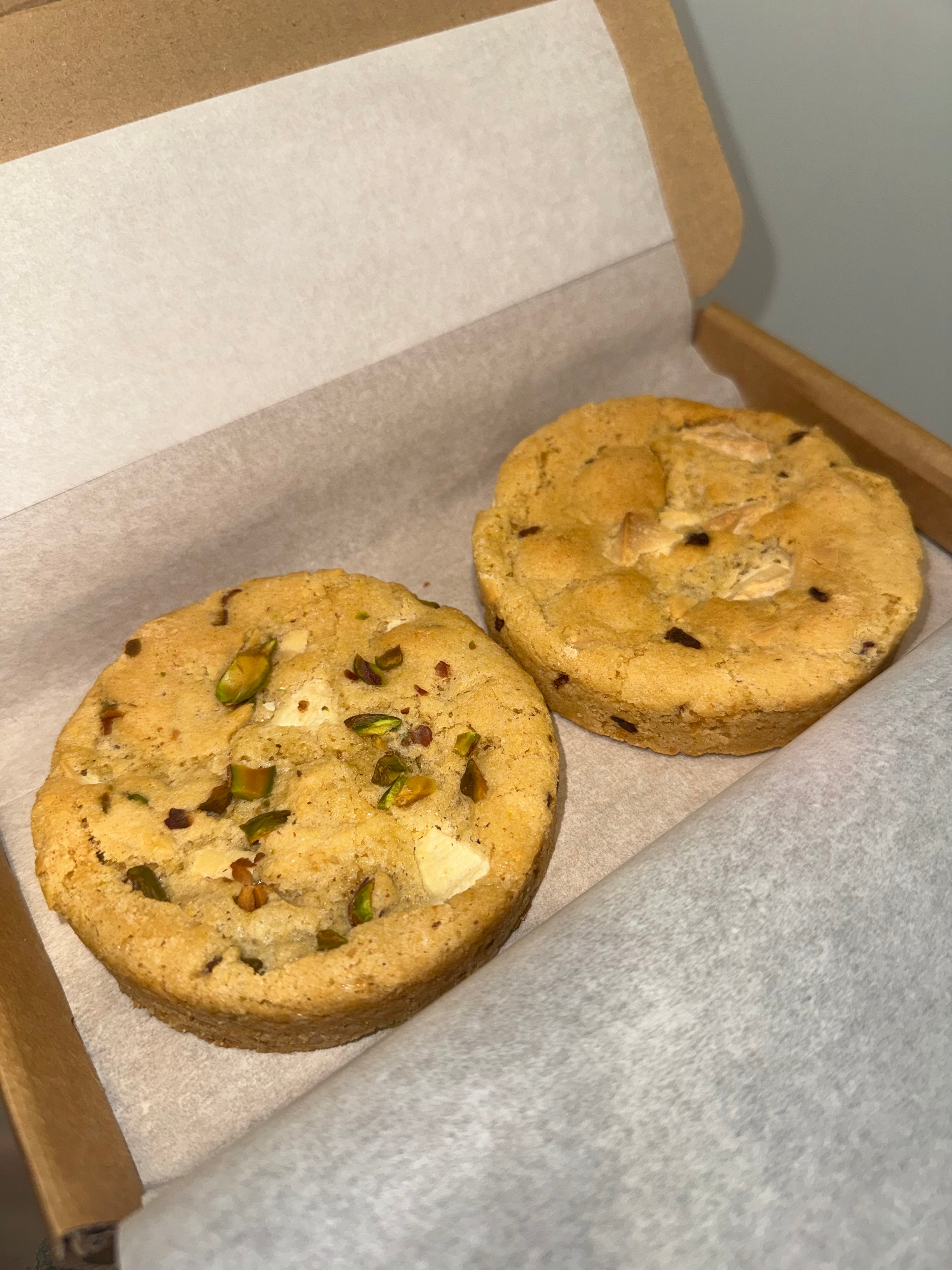 Mixed box of cookies